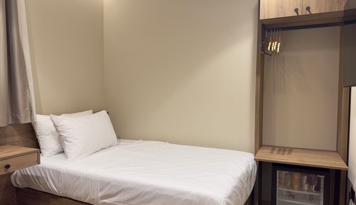 Single Room, Courtyard View