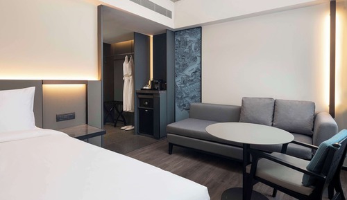 Superior Room, 1 Bedroom, Non Smoking, City View