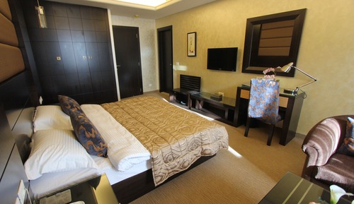 Executive Suite, Sea View