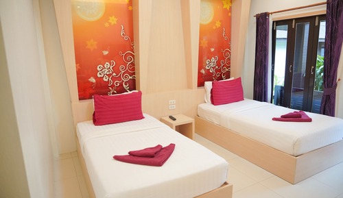 Deluxe Twin Room
