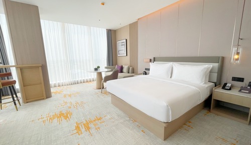 Panoramic Room