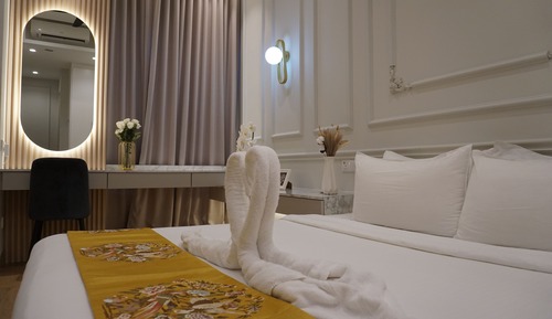 One Bedroom Apartment with Balcony