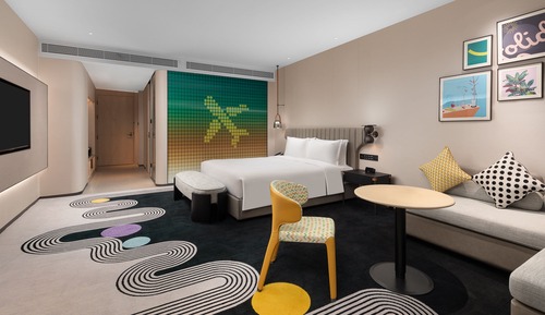 Premium Room, 1 King Bed, Accessible