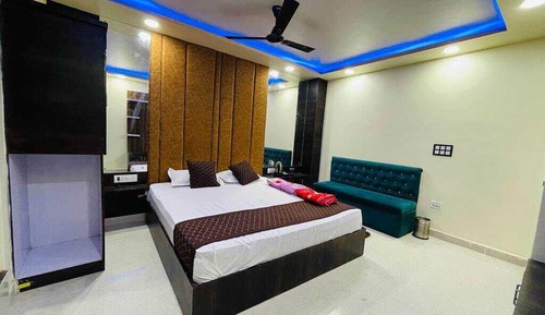 Deluxe Double Room, Balcony, City View