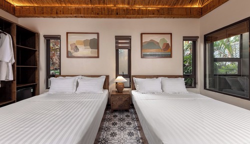 Standard Quadruple Room, Balcony, Pool View