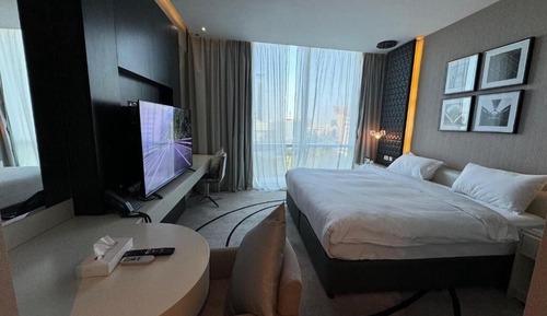 Deluxe Studio, City View