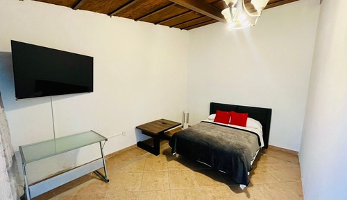 Basic Room, 1 Queen Bed