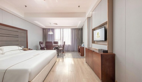 Signature Double Room, City View
