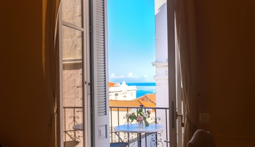 Classic Double Room, Balcony, Partial Sea View