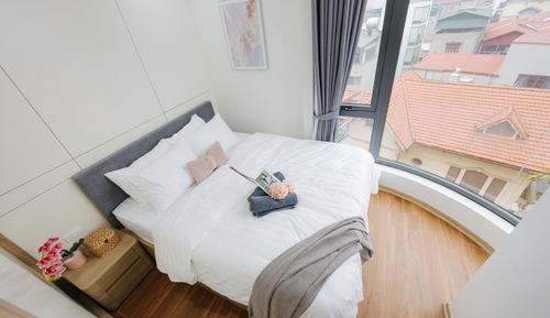 Deluxe Apartment, Balcony, Courtyard View