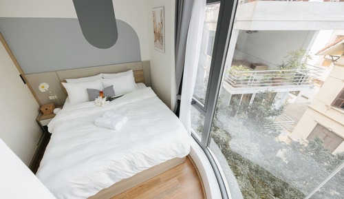 Exclusive Apartment, Balcony, Courtyard View