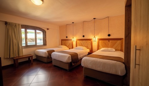 Triple Room