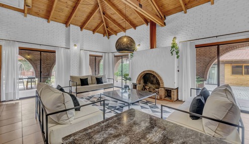 Deluxe Villa