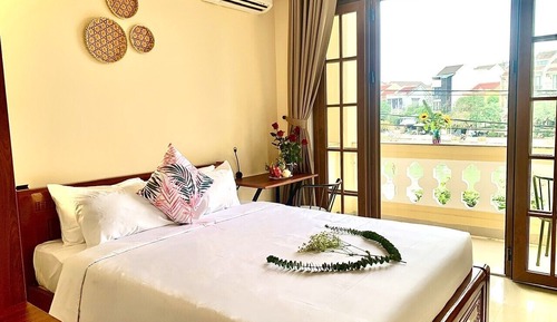 Deluxe Double Room, River View