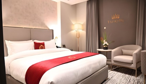 Deluxe Double Room, City View