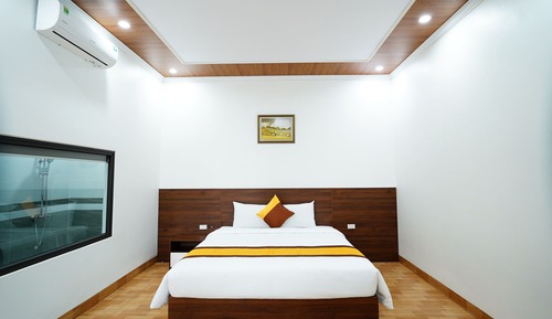 Basic Room, Pool View