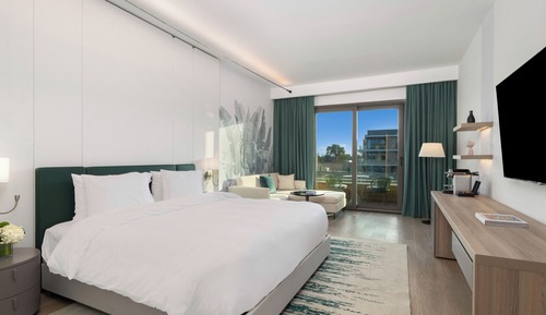 Deluxe Suite, Garden View