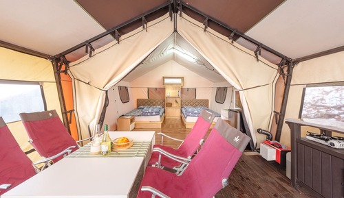 Basic Room, 1 Bedroom (Family Room D)