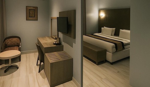 Deluxe Penthouse, Balcony, City View