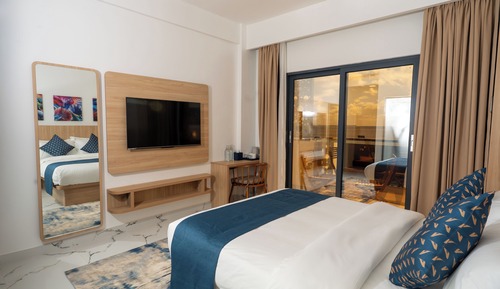 Super Deluxe Seaview Room with Balcony