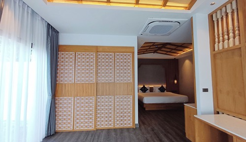 Luxury Pool Access Suite