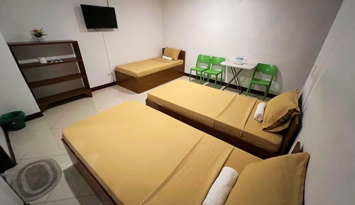 Triple Room