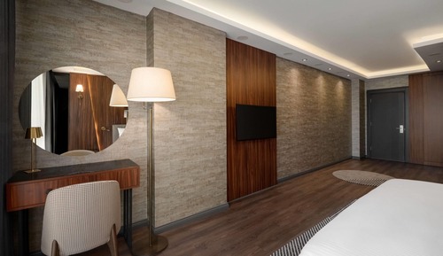 Deluxe Room, 1 Double Bed, City View