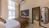 Comfort Room, City View