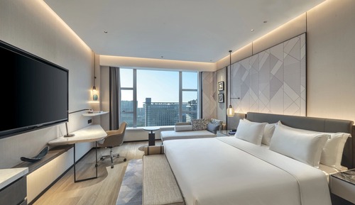 Standard Room, 1 King Bed