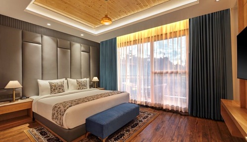 Premium Suite, Balcony, Valley View
