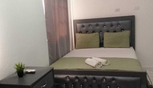Room, Mountain View