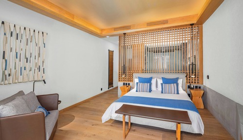 Deluxe Room, 1 King Bed, Non Smoking