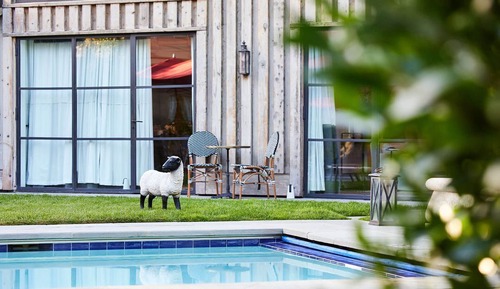 Luxury Suite, Patio, Pool View