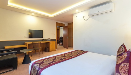 Suite, Valley View