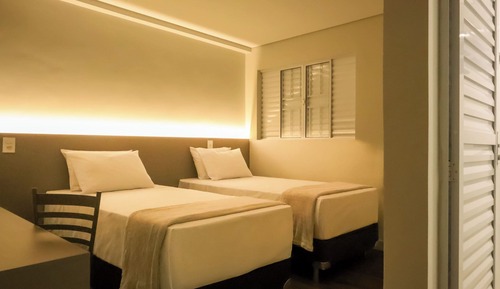 Standard Twin Room