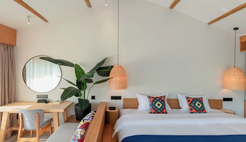 Panoramic Single Room, City View