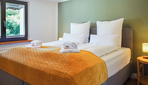 Superior Condo, 2 Bedrooms