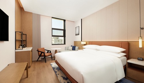 Premium Room, 1 King Bed