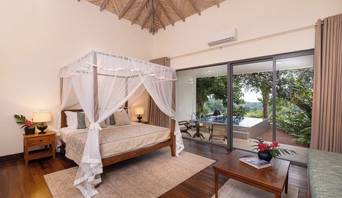 Luxury Suite, Private Pool, Mountain View