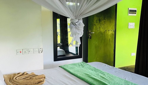 Economy Double Room, Garden View