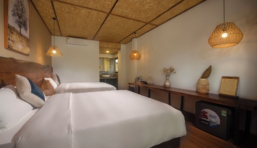 Deluxe Triple Room, Lake View