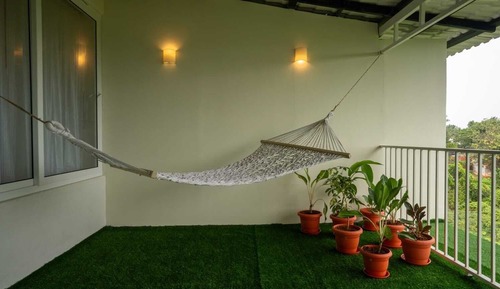 Classic Room, Patio, Garden View