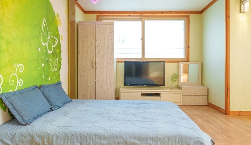 Basic Room, 1 Bedroom (Room 205, Building A)