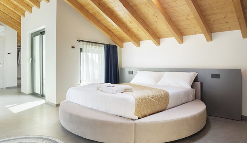 Luxury Double Room, Private Bathroom, Pool View