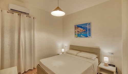 Standard Room, 1 Double Bed, Private Bathroom, Sea View