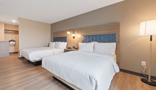 Studio, 1 King Bed, Accessible Bathtub (Communications, Mobility)