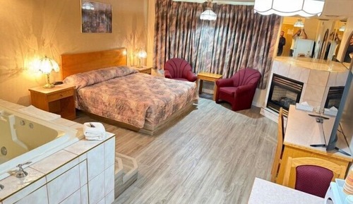 Suite, 1 King Bed