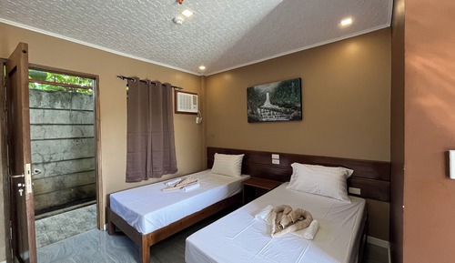 Classic Twin Room, Garden View