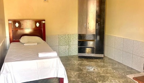 Basic Single Room, Courtyard View