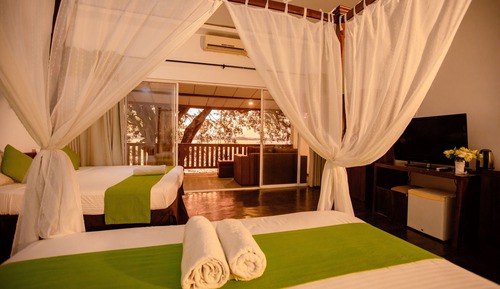 Deluxe Family Suite, Lake View